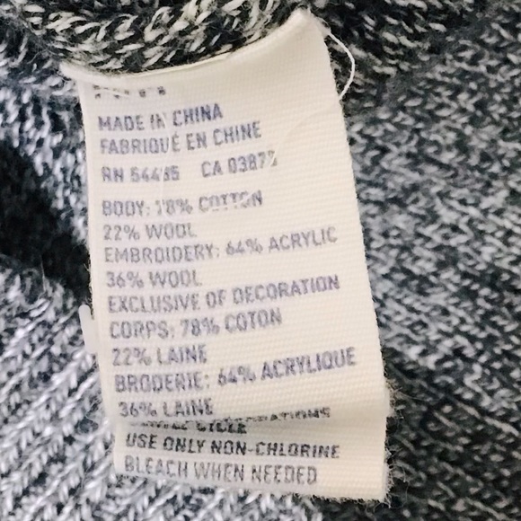 VINTAGE American Eagle Varsity Cardigan Sweater - Picture 6 of 9